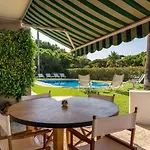 Luxury 6 Bedrooms With Private Pool