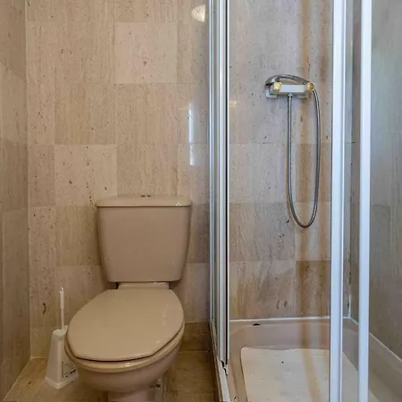 Luxury 6 Bedrooms With Private Pool *