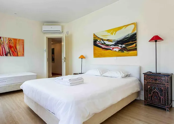 Villa Luxury 6 Bedrooms With Private Pool *